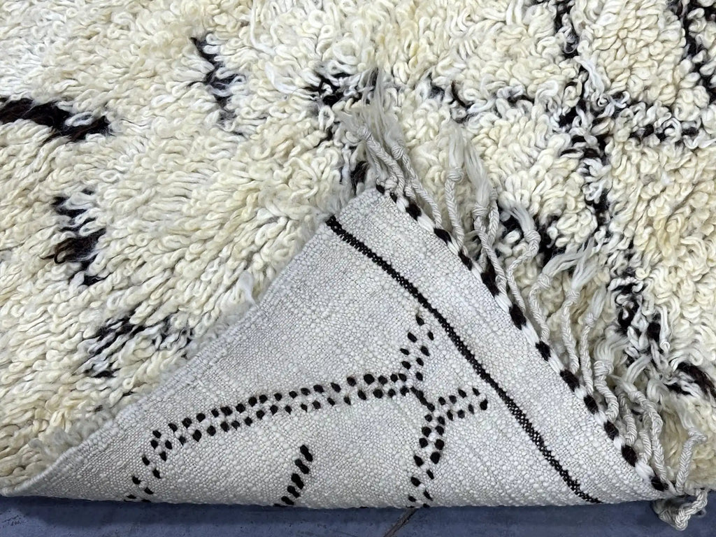 Daife Vintage Mrirt Rug <br> 270 x 175 CM