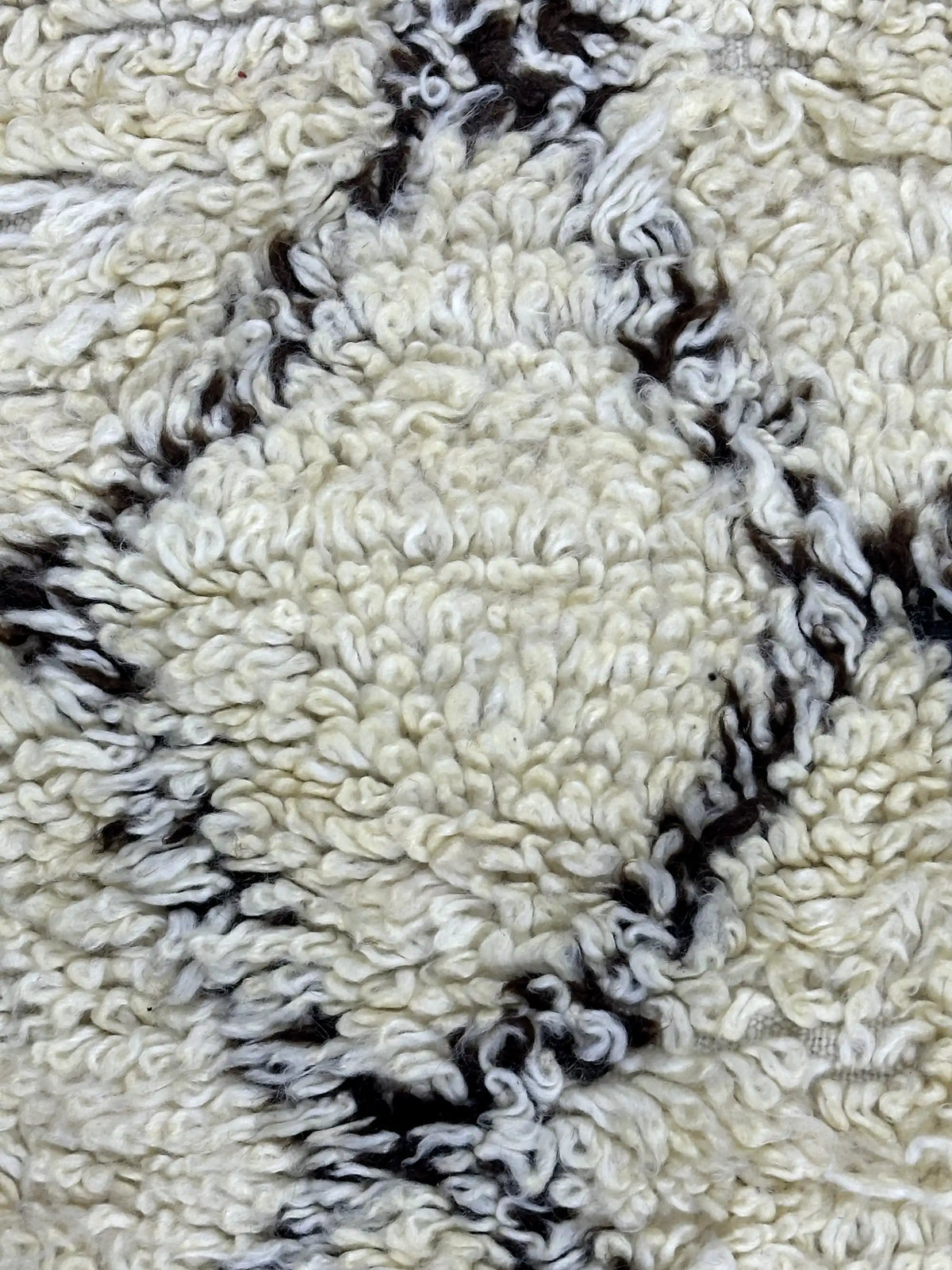 Daife Vintage Mrirt Rug <br> 270 x 175 CM