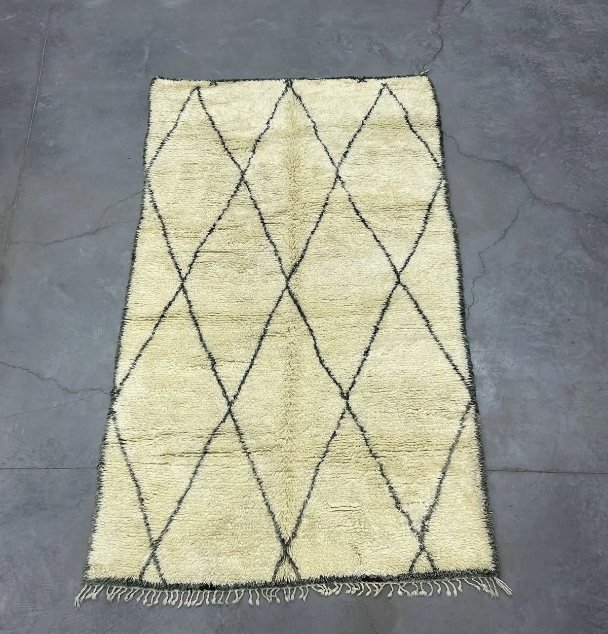 Kalou Vintage Mrirt Rug <br> 330 x 180 CM