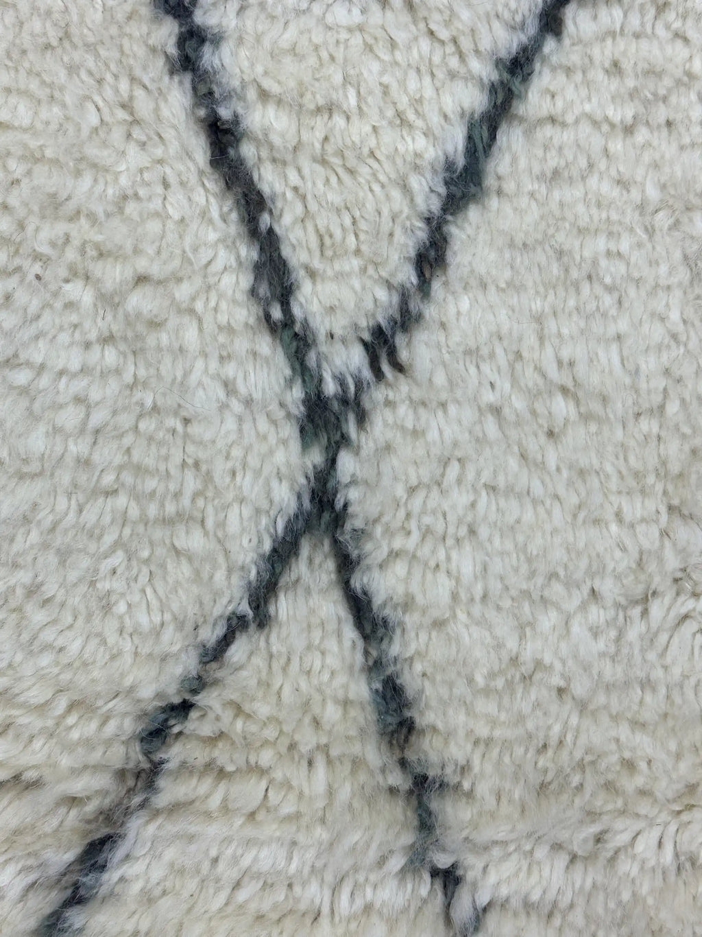 Kalou Vintage Mrirt Rug <br> 330 x 180 CM