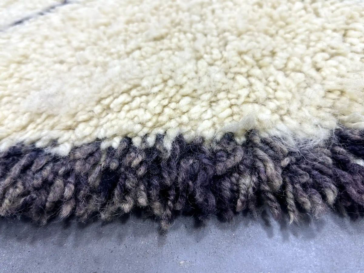 Alamin Checkered Rug <br> 285 x 180 CM