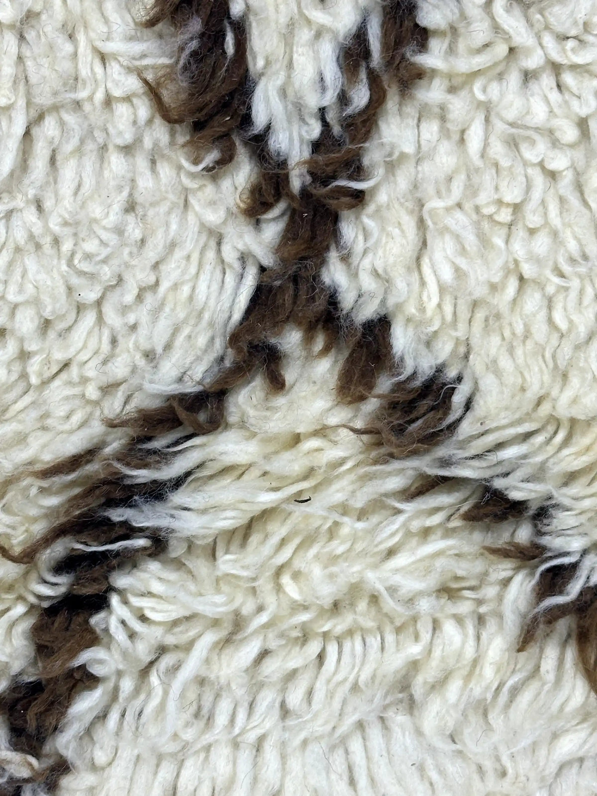 Zemzam Checkered Rug <br> 270 x 170 CM