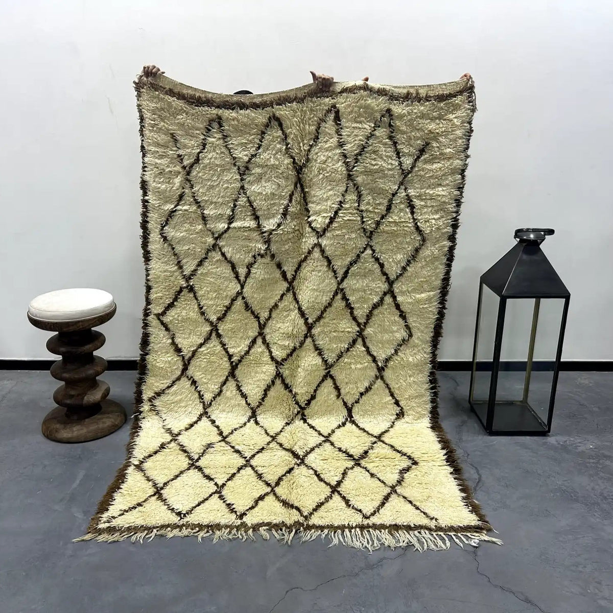 Zemzam Checkered Rug <br> 270 x 170 CM