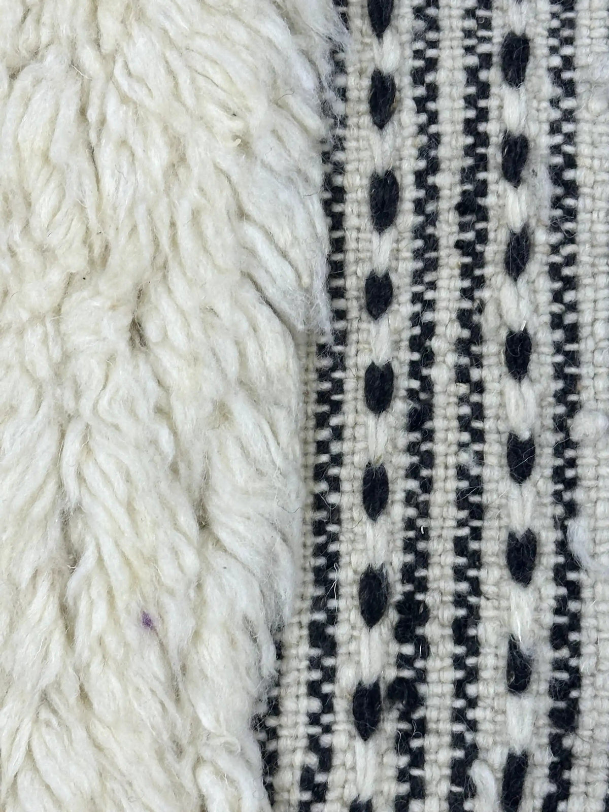 Qercha Vintage Mrirt Rug <br> 255 x 140 CM