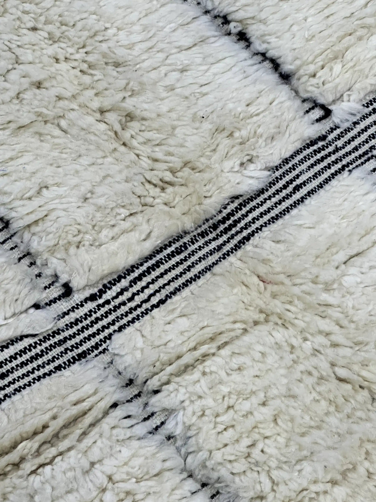 Qercha Vintage Mrirt Rug <br> 255 x 140 CM