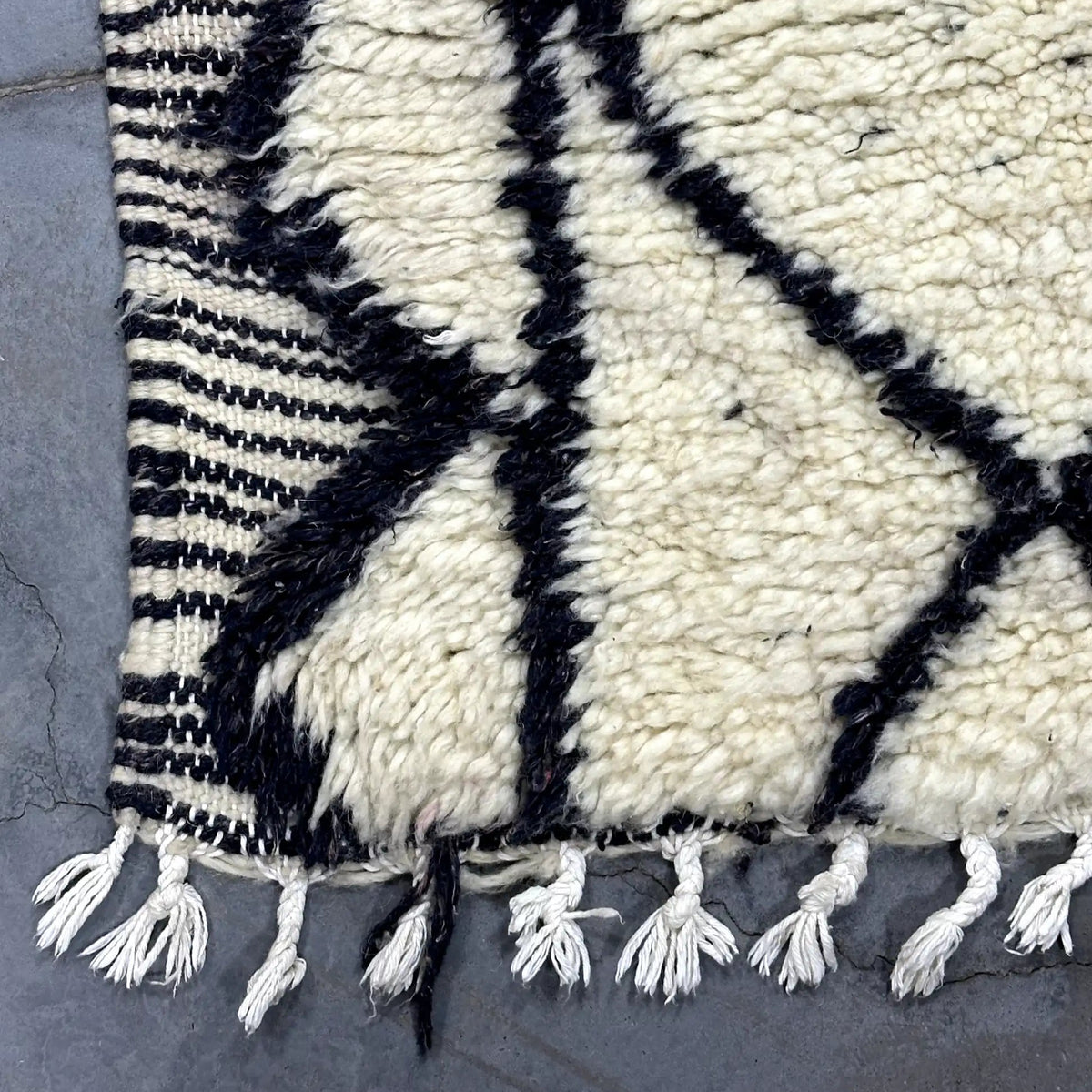 Raeed Vintage Mrirt Rug <br> 260 x 140 CM