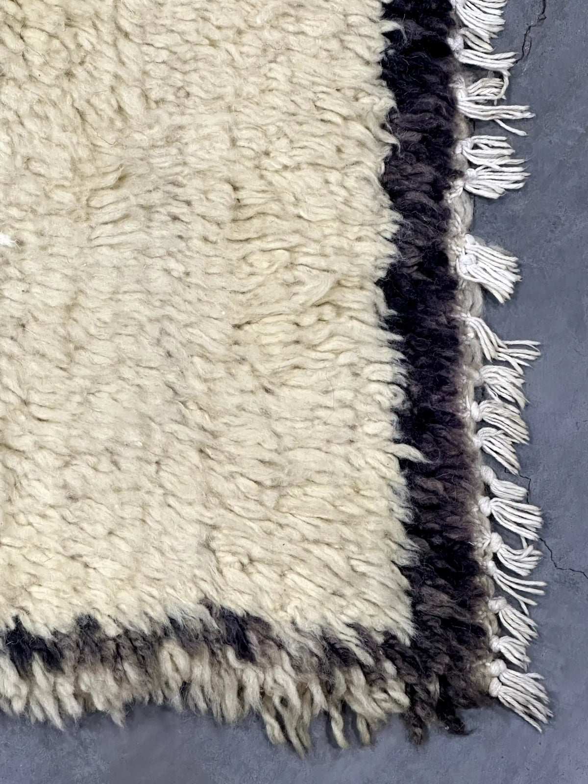 Deraff Vintage Mrirt Rug <br> 230 x 165 CM