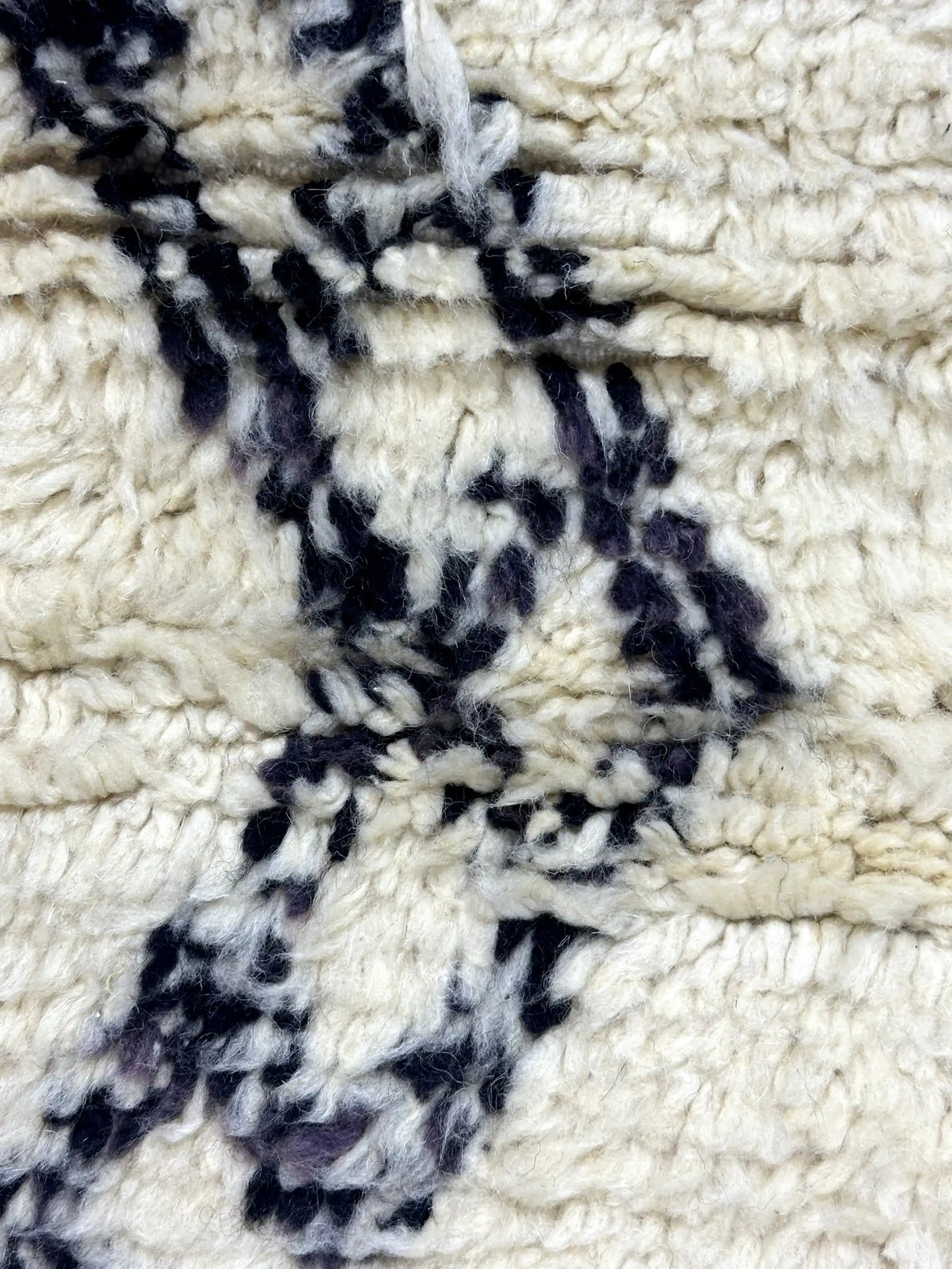 Deraff Vintage Mrirt Rug <br> 230 x 165 CM