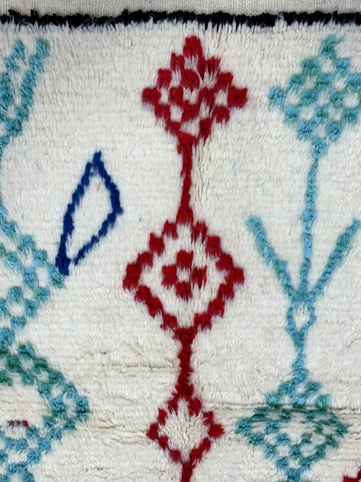 Mohima Berber Azilal Rug <br> 300 x 200 CM