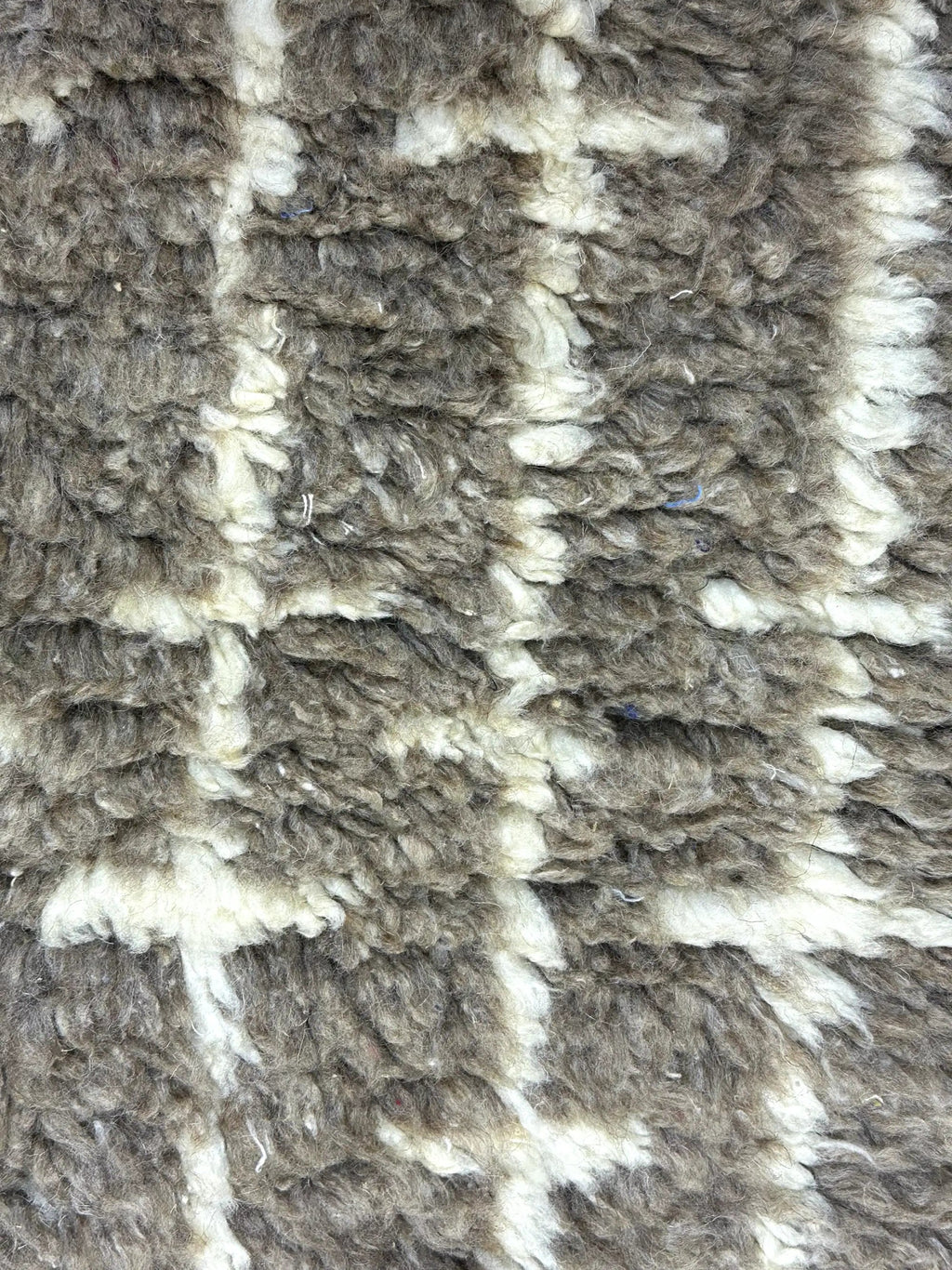 Qareffa Vintage Boujaad Rug <br> 235 x 150 CM