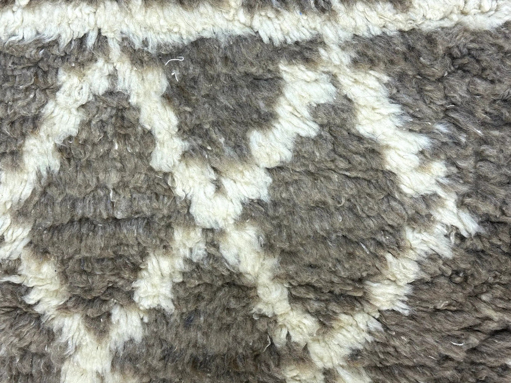 Qareffa Vintage Boujaad Rug <br> 235 x 150 CM