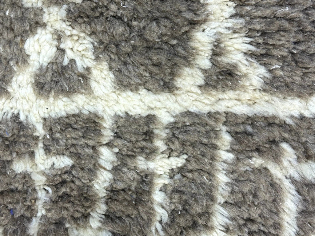 Qareffa Vintage Boujaad Rug <br> 235 x 150 CM