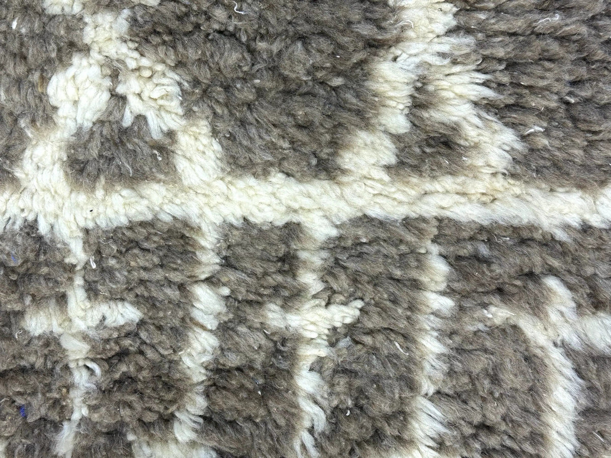 Qareffa Vintage Boujaad Rug <br> 235 x 150 CM