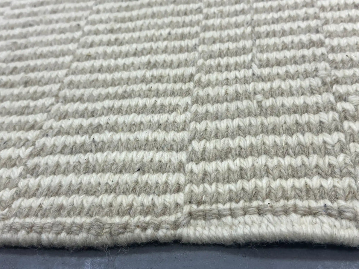 Henina Hanble Kilim Rug <br> 300 x 200 CM
