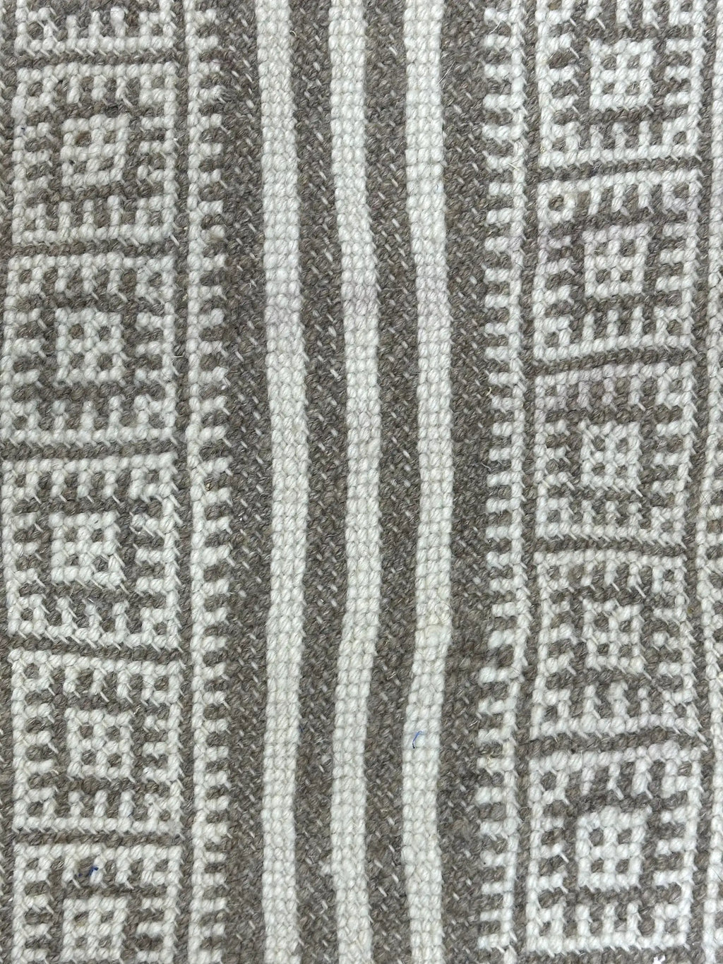 Rebeha Hanble Kilim Rug <br> 310 x 200 CM