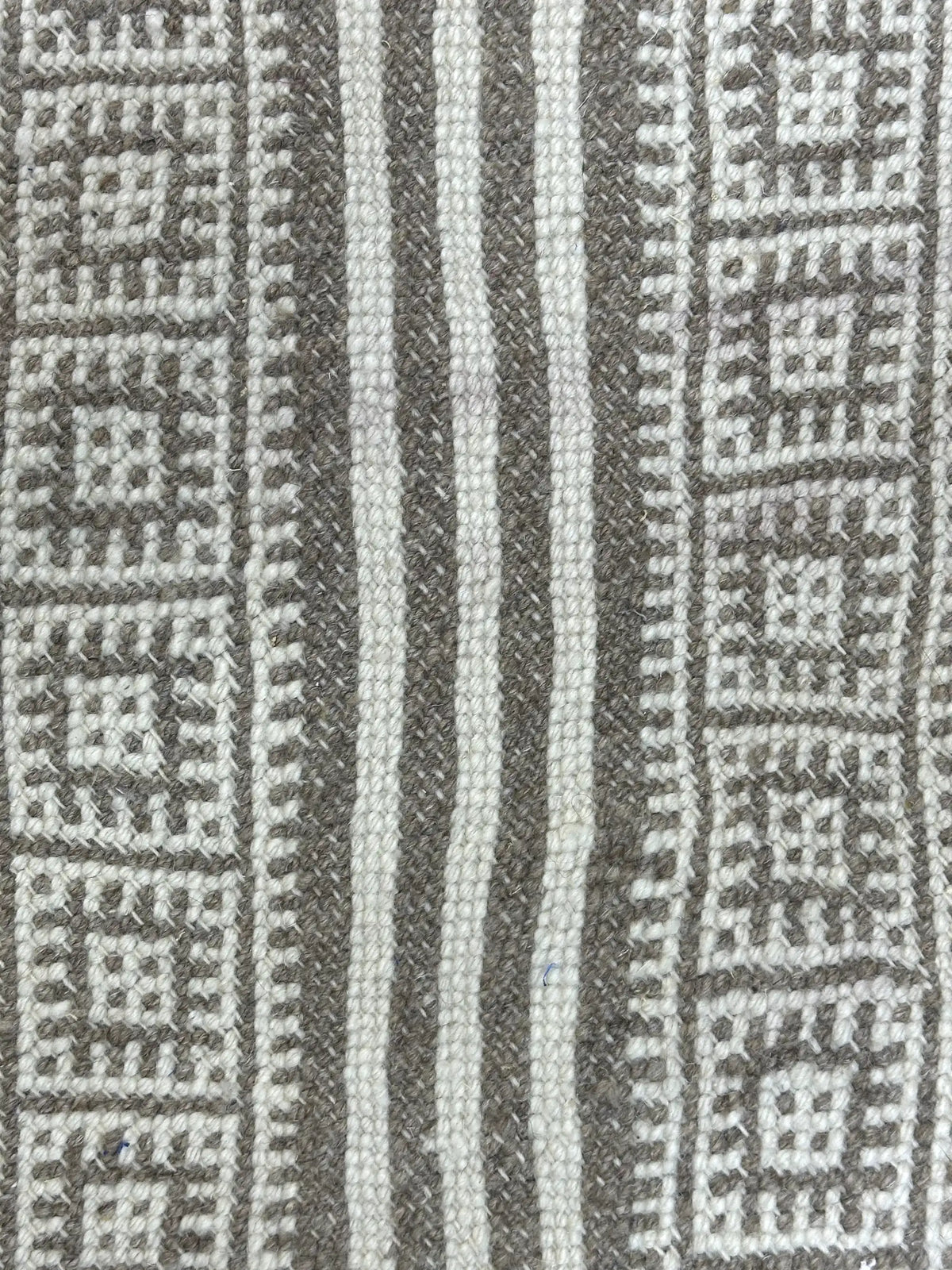 Rebeha Hanble Kilim Rug <br> 310 x 200 CM