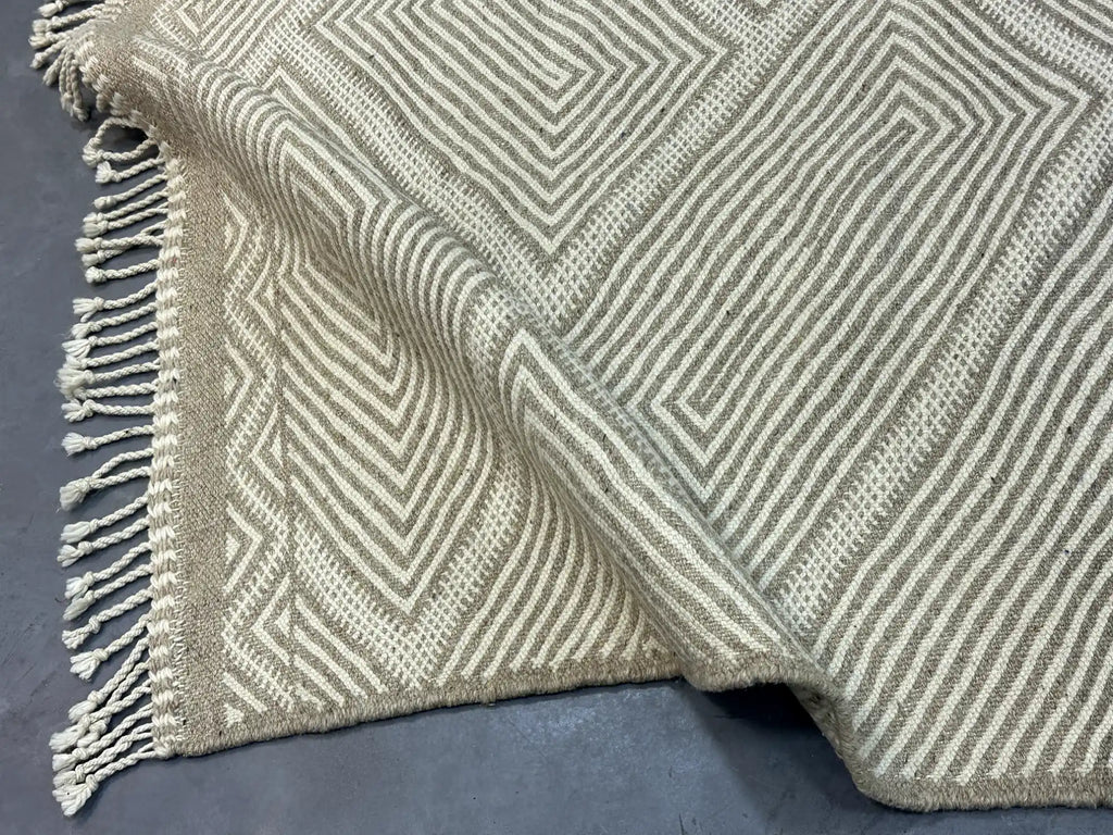 Tereza Beni Mrirt Kilim Rug <br> 315 x 200 CM
