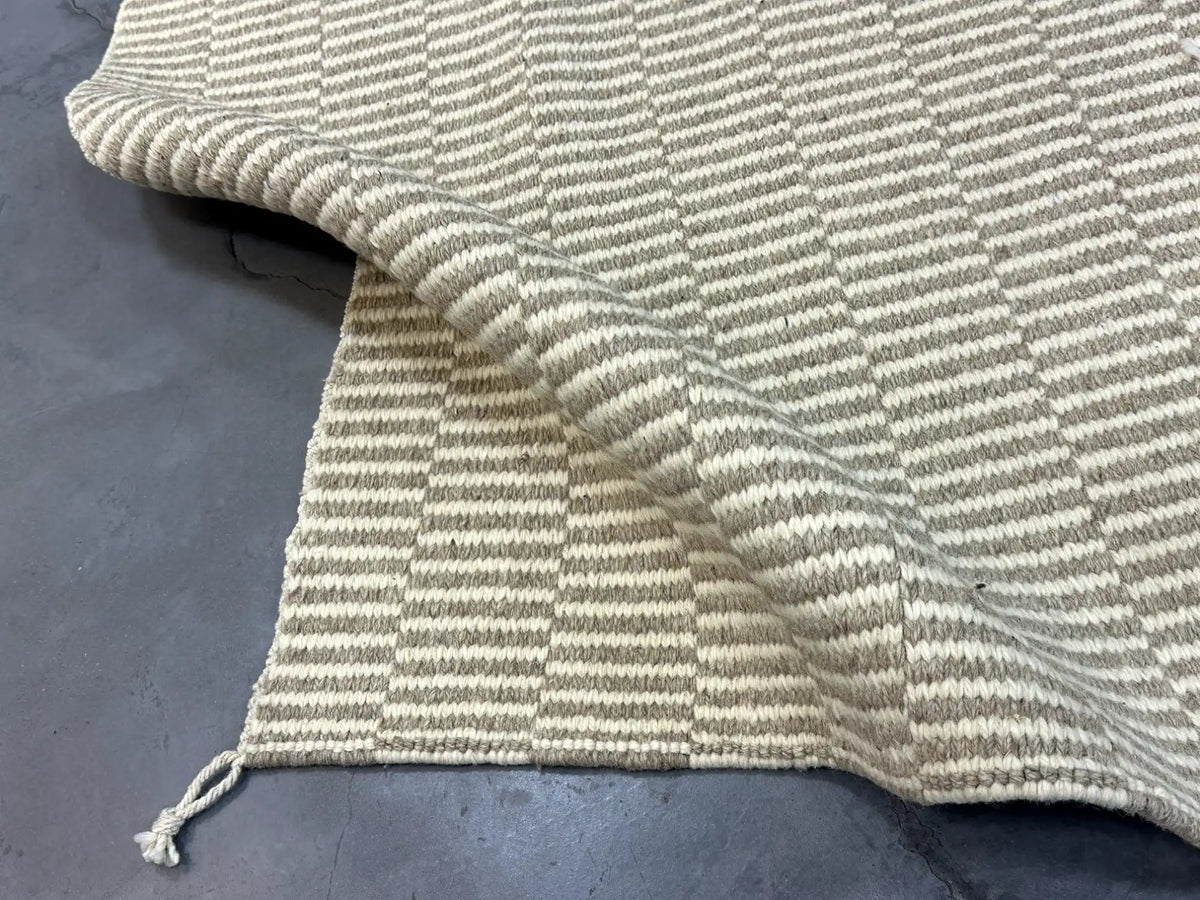 Dereja Beni Mrirt Kilim Rug <br> 217 x  103 CM