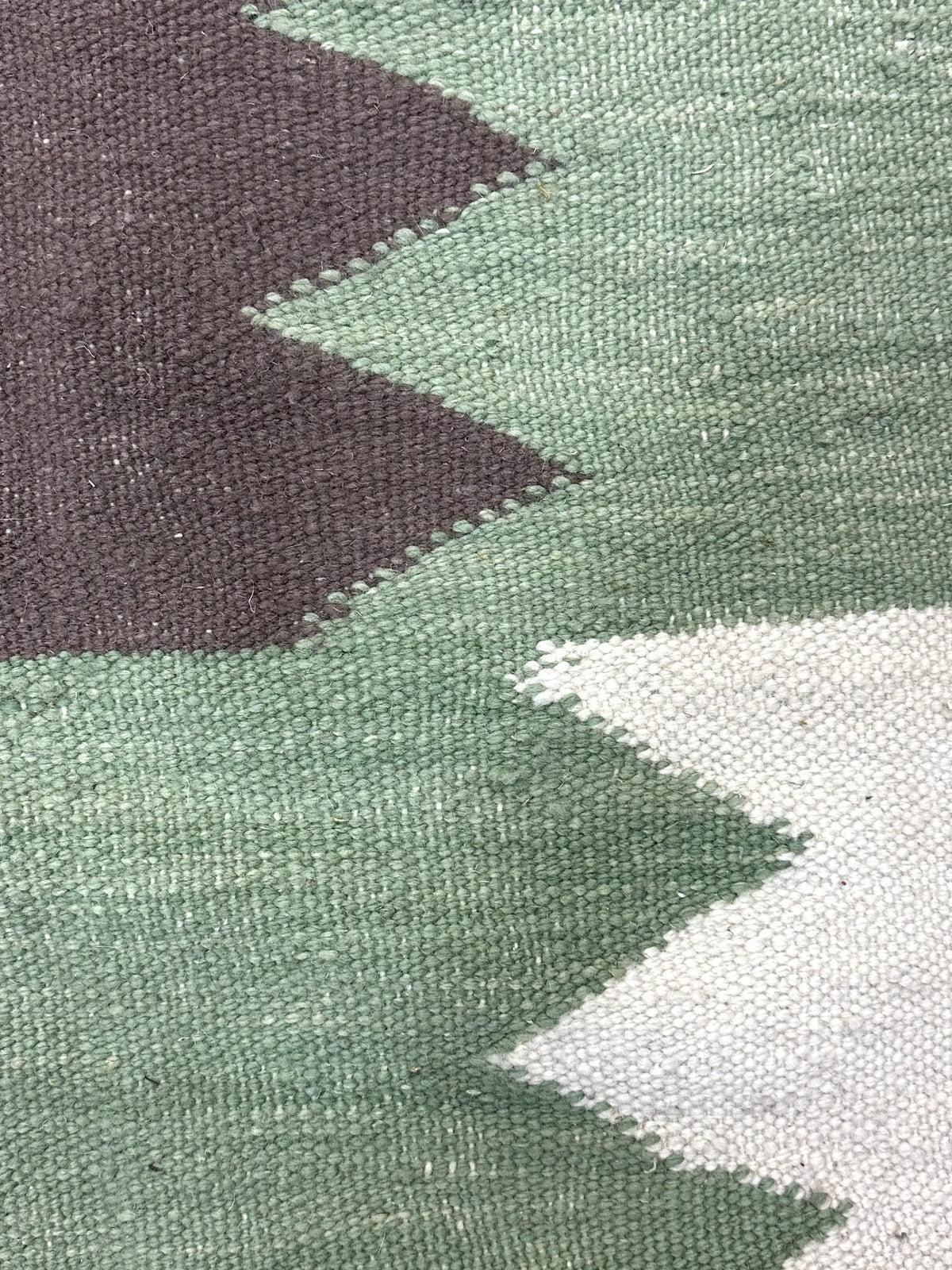 Tikleet Hanble Kilim Rug <br> 300 x 194 CM