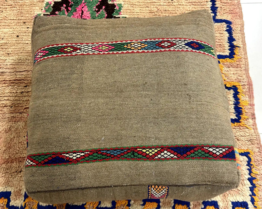 Hana Berber Pouf
