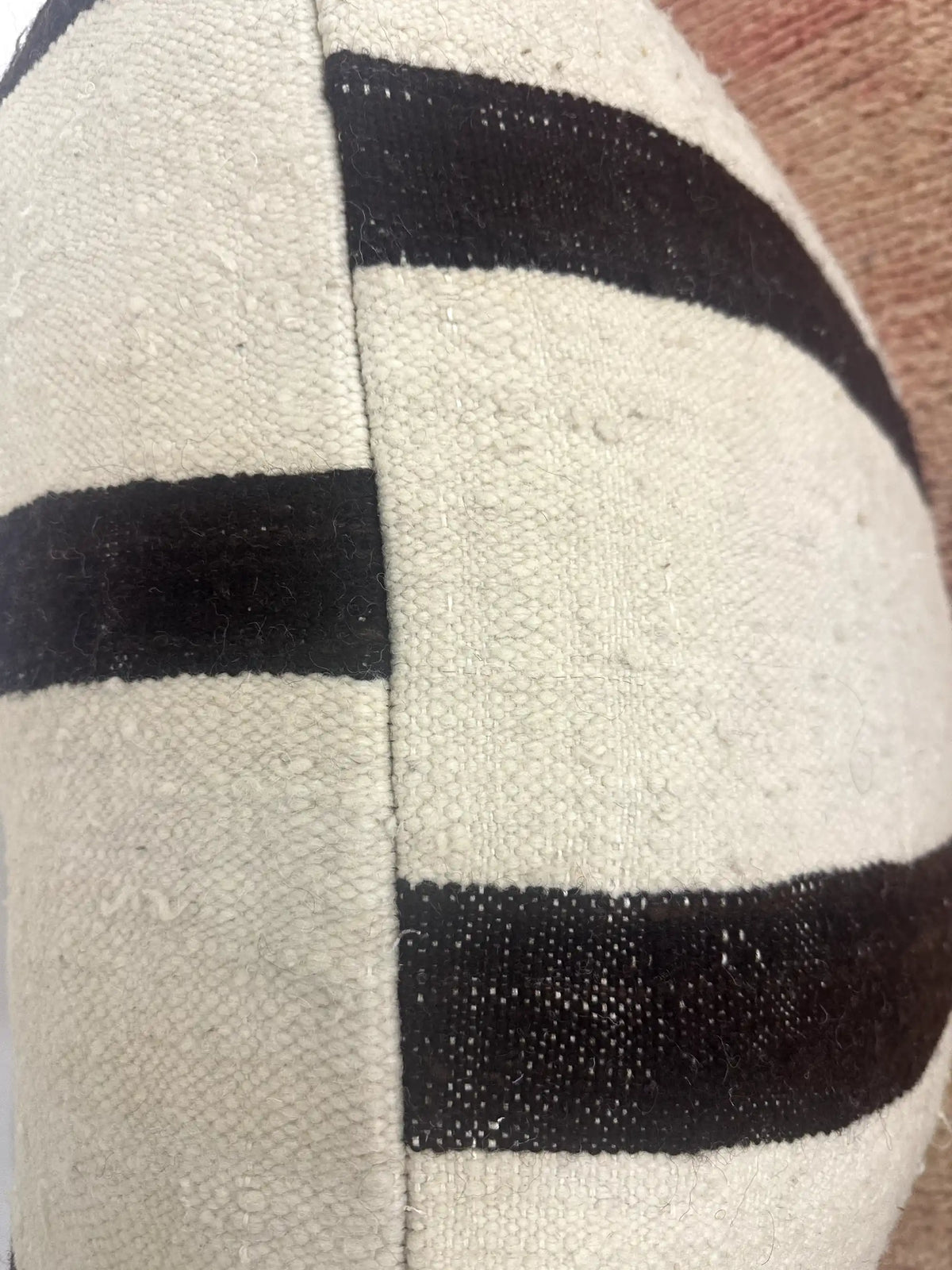 Jime Berber Pouf