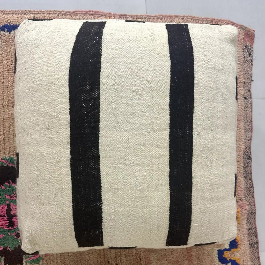 Jime Berber Pouf