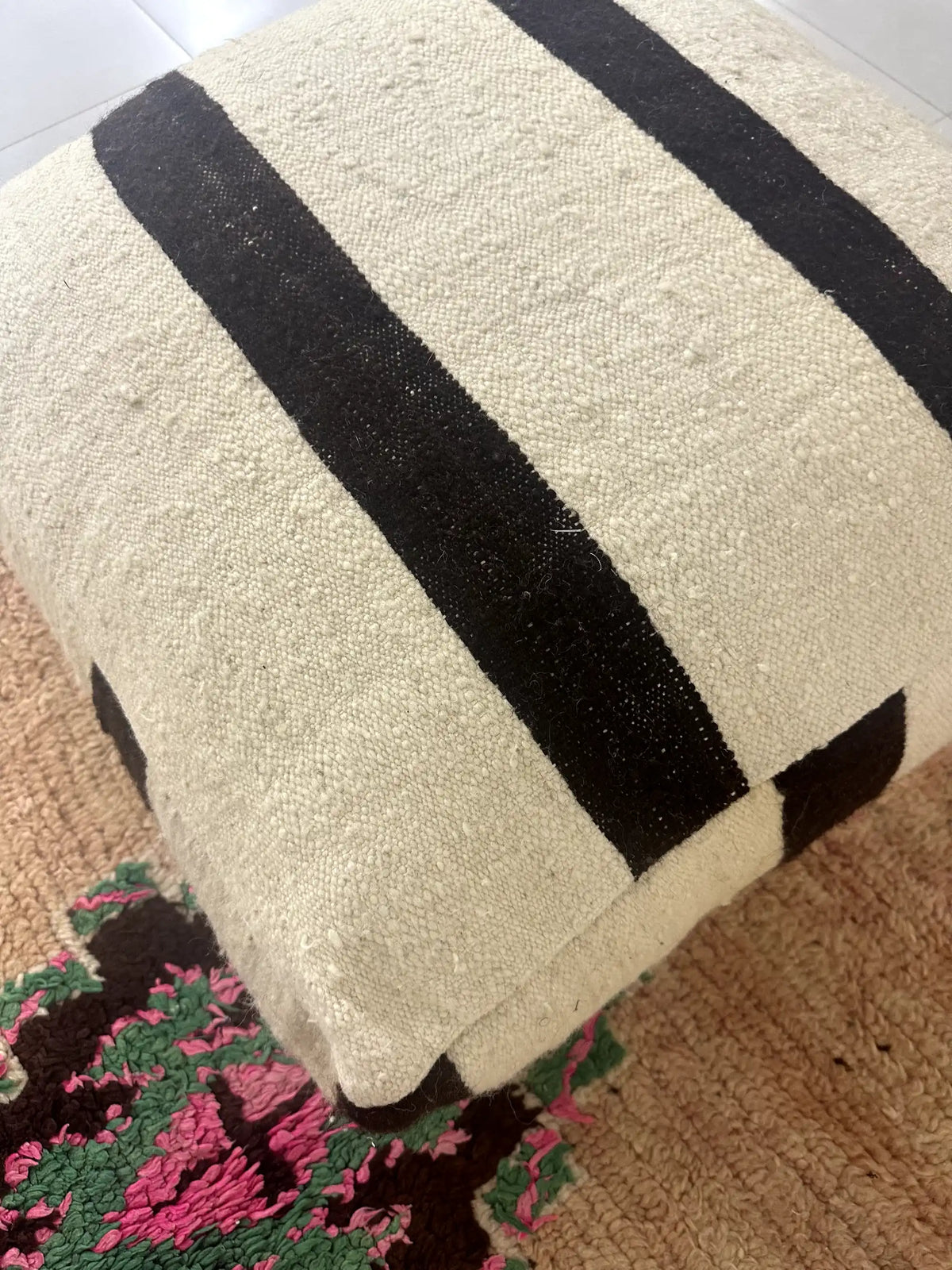 Jime Berber Pouf