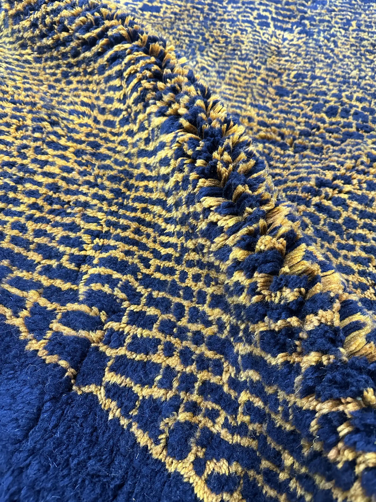 Malak Berber Moroccan Mrirt Handmaade Rug