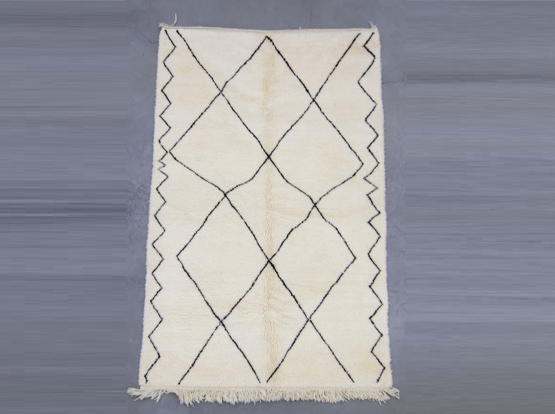 Moroccan Rug 5x8 | Handmade white rug | Costume Wool Rug | Beni Ouarain Rug